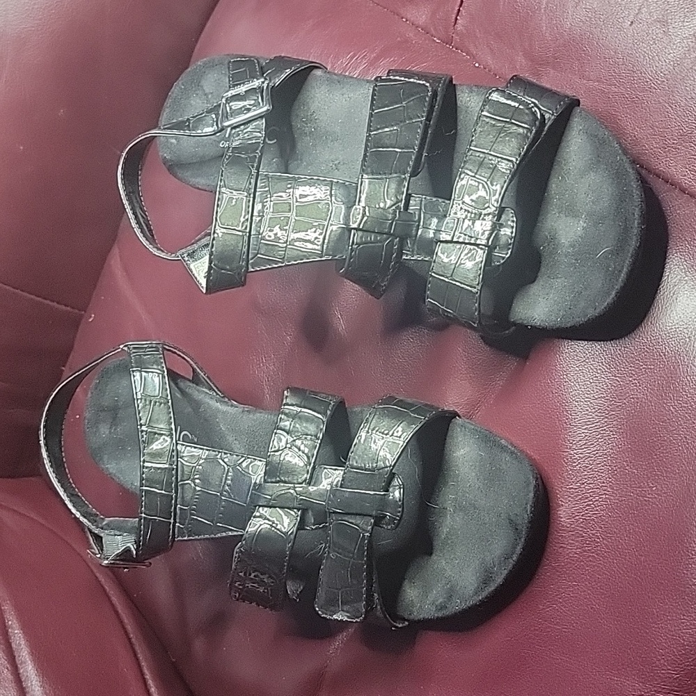 Vionic Black Patent Wedge Sandals - Picture 2 of 9